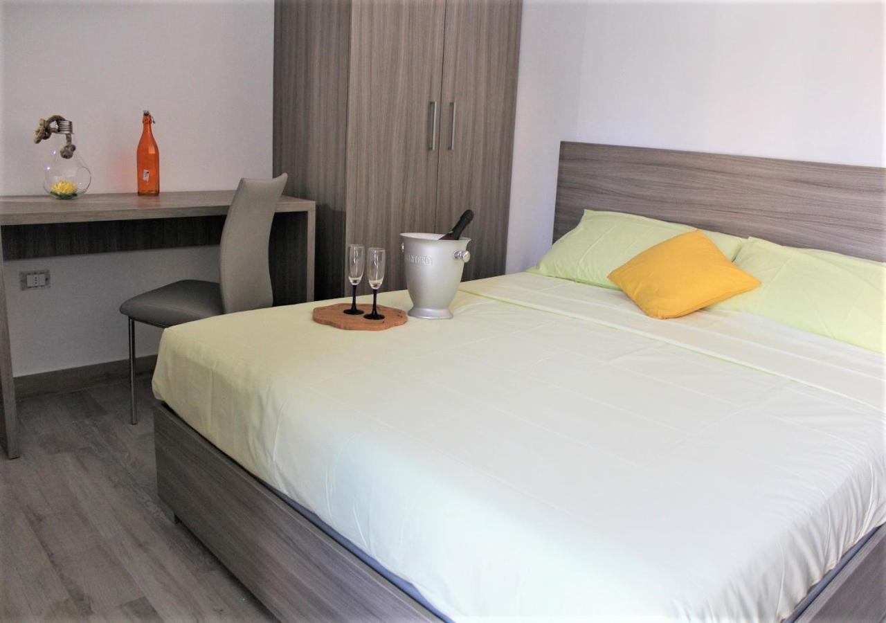 Monolocali Residence Petraroli By Salentolimit Porto Cesareo Dış mekan fotoğraf