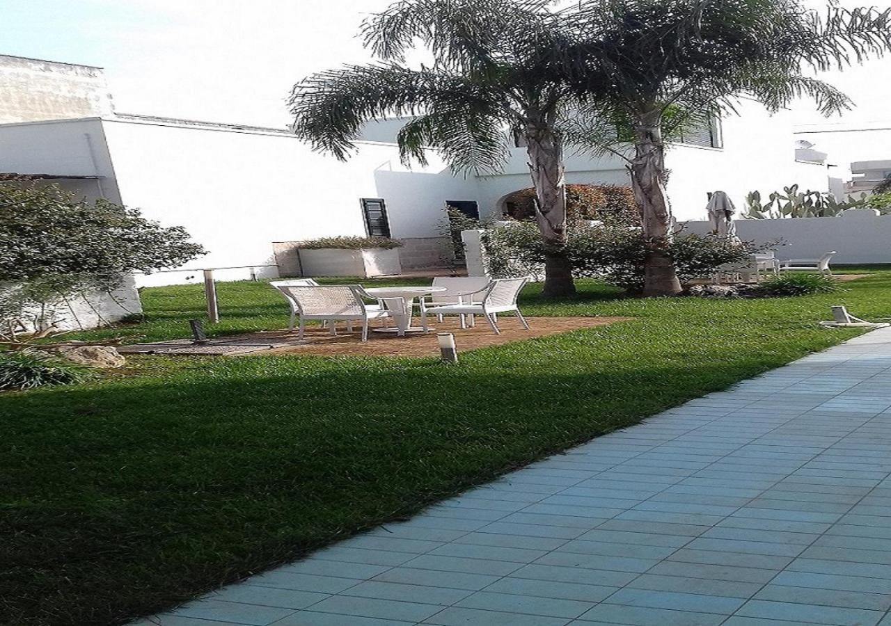 Monolocali Residence Petraroli By Salentolimit Porto Cesareo Dış mekan fotoğraf
